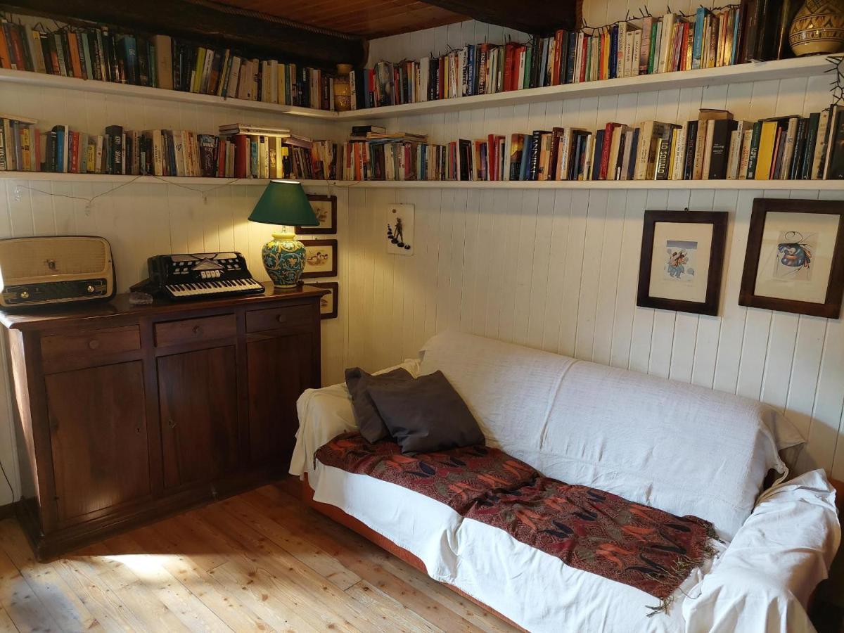 Casa Fiorella Mattie ภายนอก รูปภาพ
